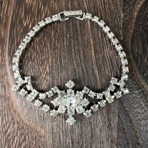 Vintage Kramer Rhinestone Bracelet w/Fold-Over Clasp Size 6 3/4” B19